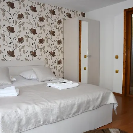 Simona Guest house