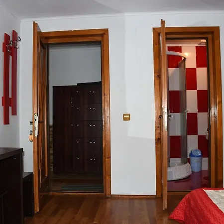 Guest house Simona 3*